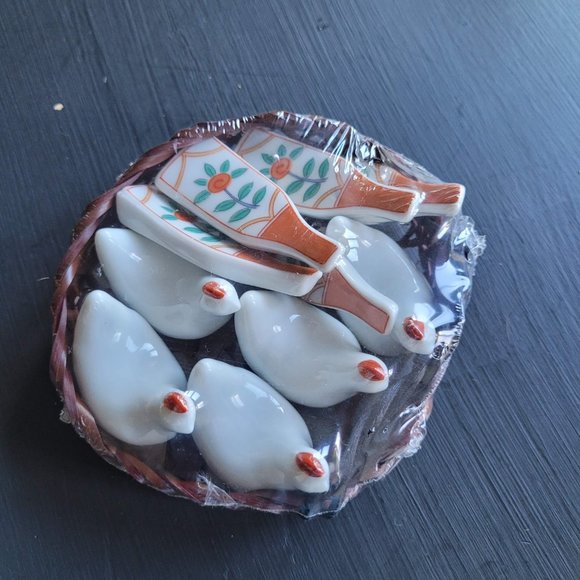Vintage Mid-Century Chicken Porcelain Chopstick Rests - Picture 7 of 7